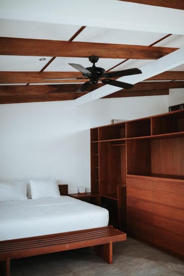 Salvatierra Beachfront Hotel Puerto Coyote Екстериор снимка