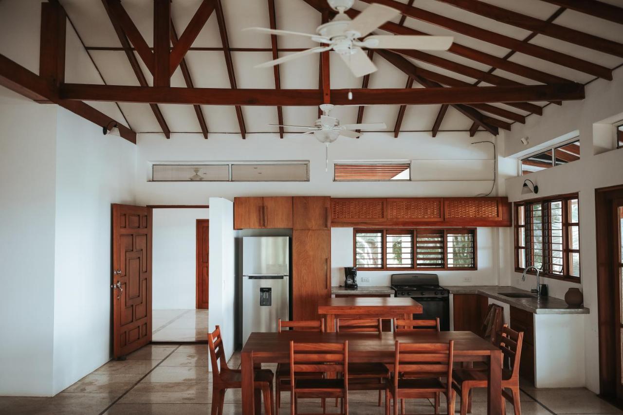 Salvatierra Beachfront Hotel Puerto Coyote Екстериор снимка
